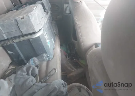 2003 Chevrolet Silverado 1500 Ls z USA, uszkodzony, nr VIN 2GCEC19V931302803